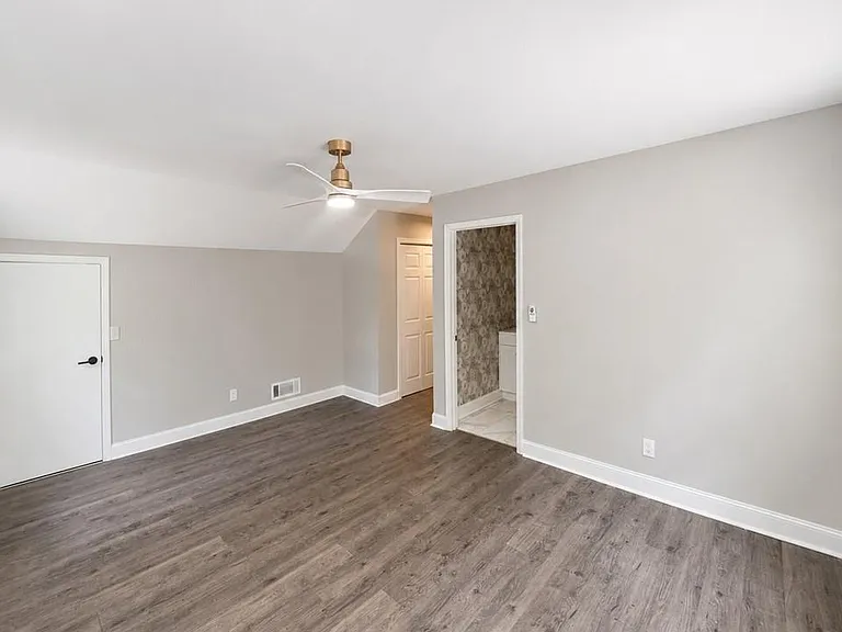 4521 S Roberts Dr — Photo 9