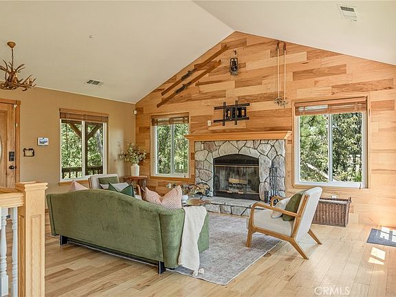 3rd image of 1208 Aleutian Dr