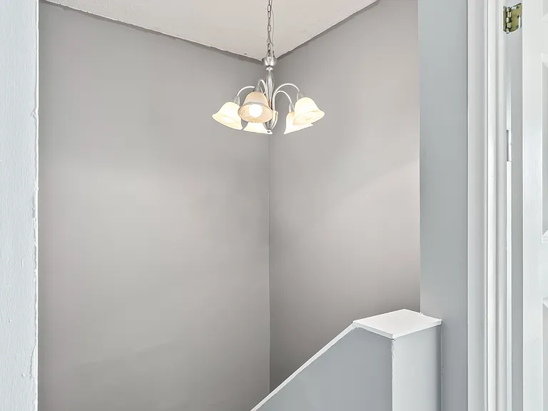 500 Osgoode Dr #20 — Photo 12