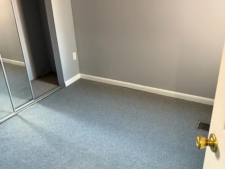2905 N Market St — Photo 9