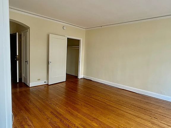 5th image of 2160 Leavenworth St APT 102