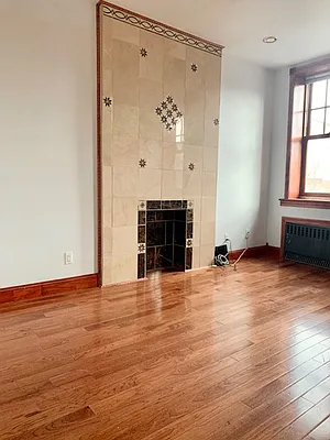 Rented by Apple Exclusive Realty Inc | media 8