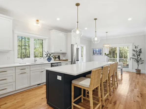 95 Stony Brook Ln, Norwell, MA 02061