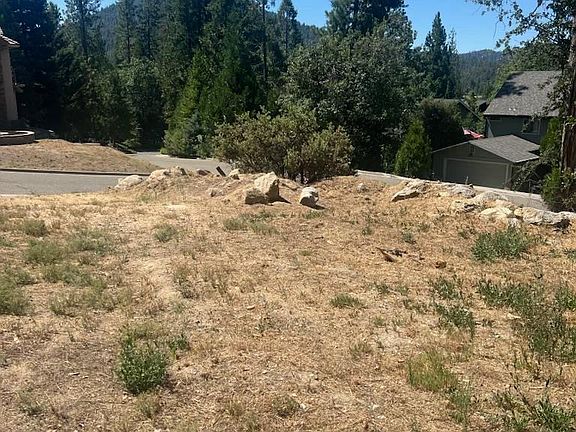 5th image of 53974 Dogwood Creek Dr