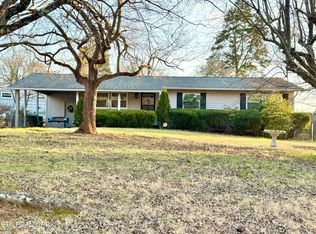 3800 NW Vicksburg Ln, Knoxville, TN 37921