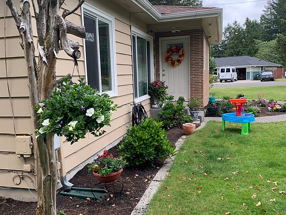 3rd image of 8305 Lawndale Ave SW