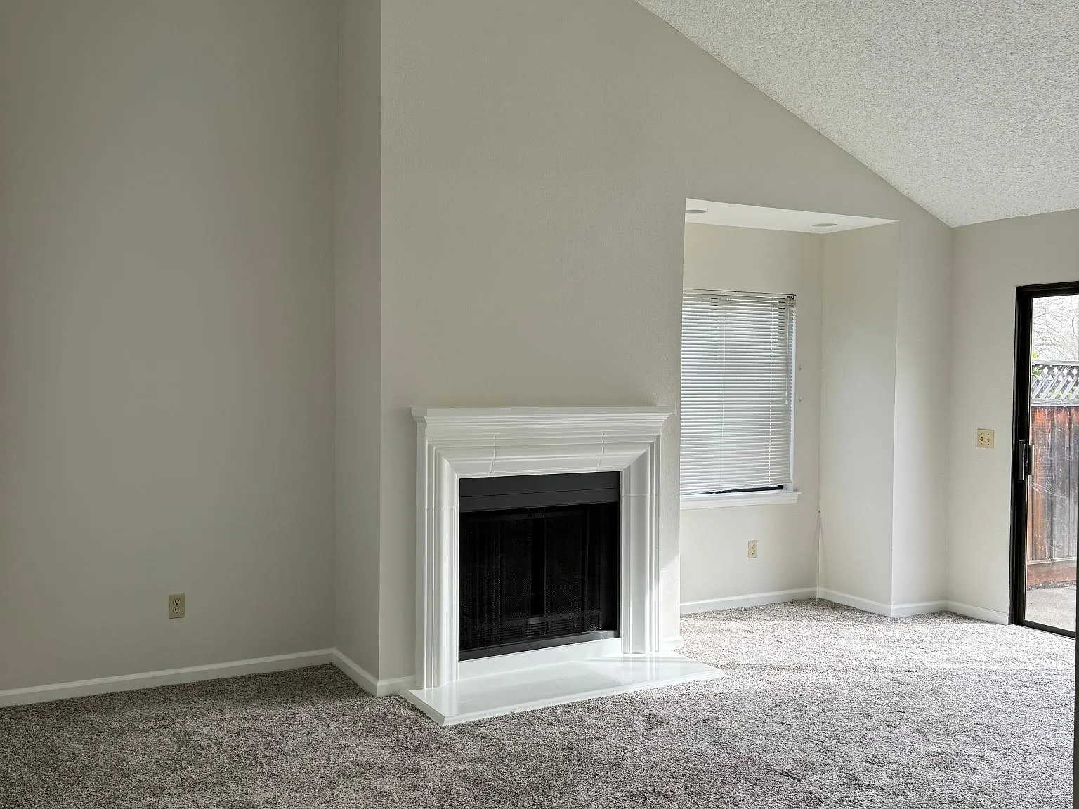 2990 Tachevah Dr — Photo 2