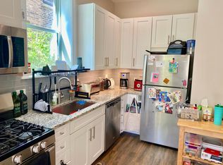 6919 N Wayne Ave #1, Chicago, IL 60626