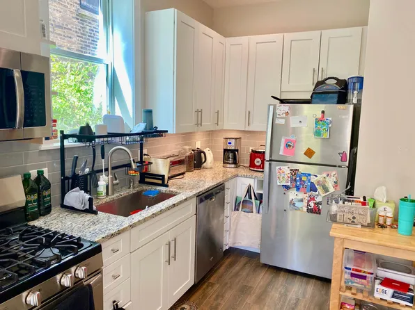 6919 N Wayne Ave #1, Chicago, IL 60626