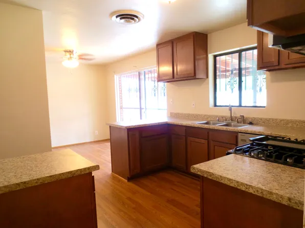 7058 E Calle Orion, Tucson, AZ 85710