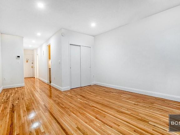 2nd image of 207 E 27th St APT 7L