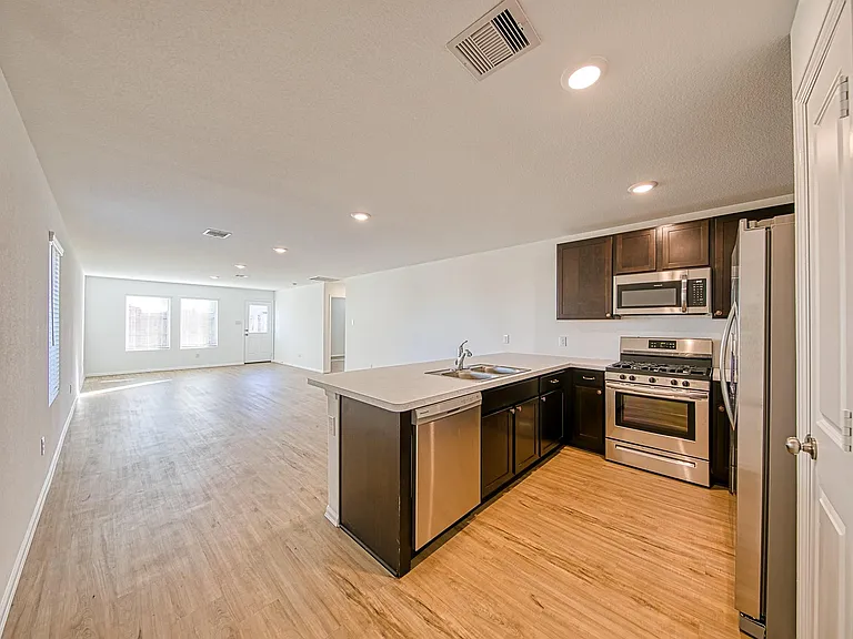 14418 Woodcott Warren Way — Photo 3