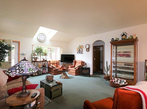 2nd image of 142 Laurelhurst Dr #1-D