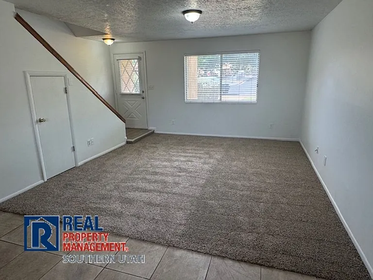 1727 W 950 N #20 — Photo 2