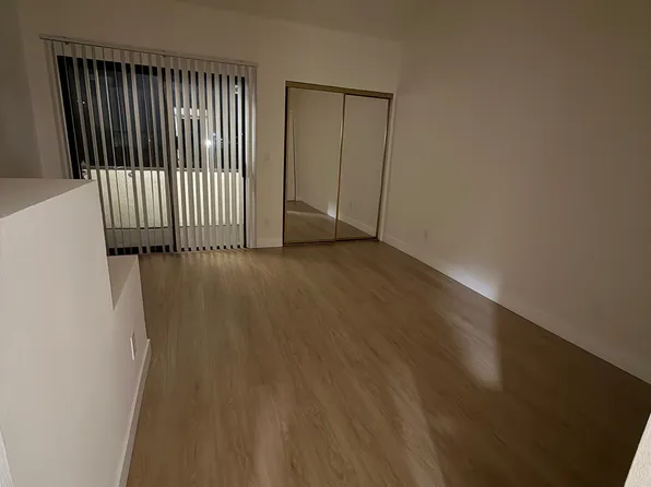 10441 McVine Ave #10, Sunland, CA 91040