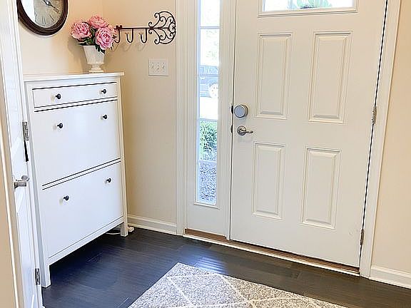 2nd image of 8893 Ringview Dr