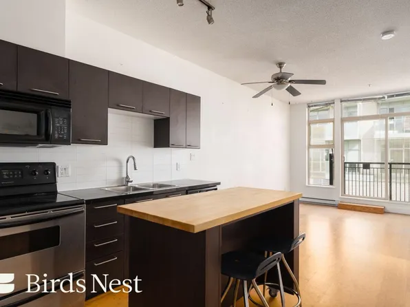 205 E 10th Ave #410, Vancouver, BC V5T 4V6