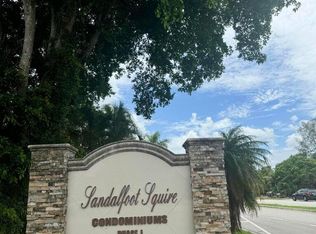 9272 SW 3rd St APT 411, Boca Raton, FL 33428