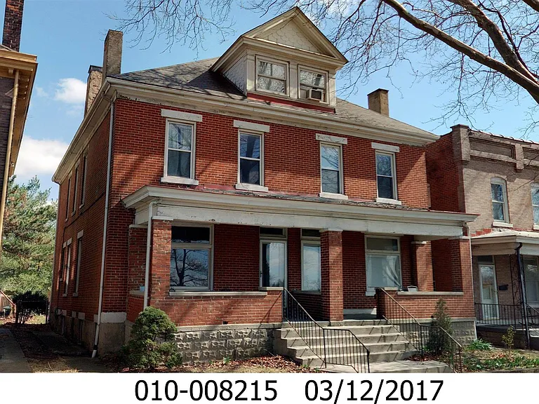 630 Neil Ave — Photo 1