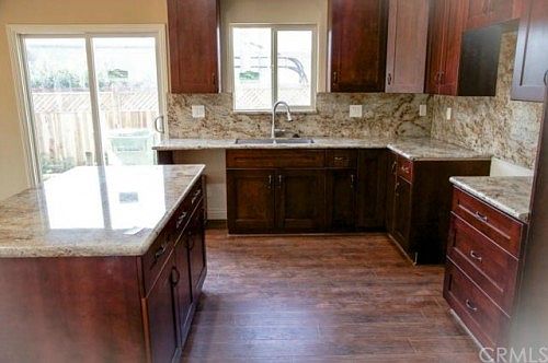 4th image of 10217 Orchard Ave