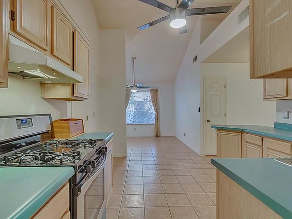 4th image of 1300 Desierto Seco Dr