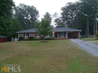 547 Hal Jones Rd, Newnan, GA 30263