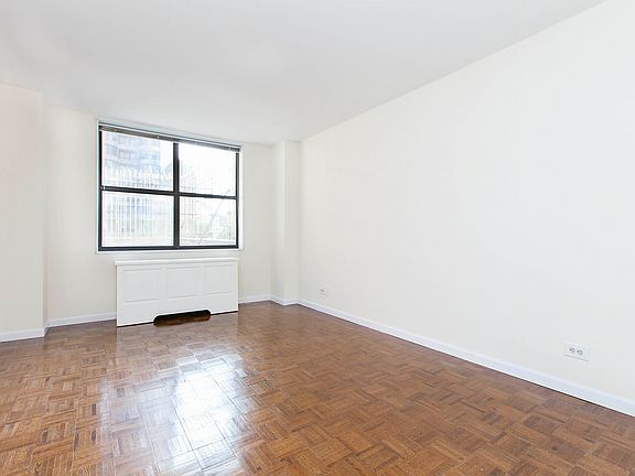 2nd image of 330 E 39th St APT 3C