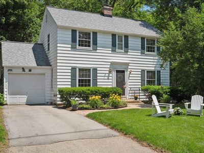 1111 Amherst Dr, Madison, WI, 53705