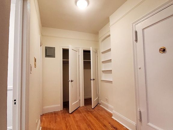 3rd image of 50 Shore Blvd APT 4J