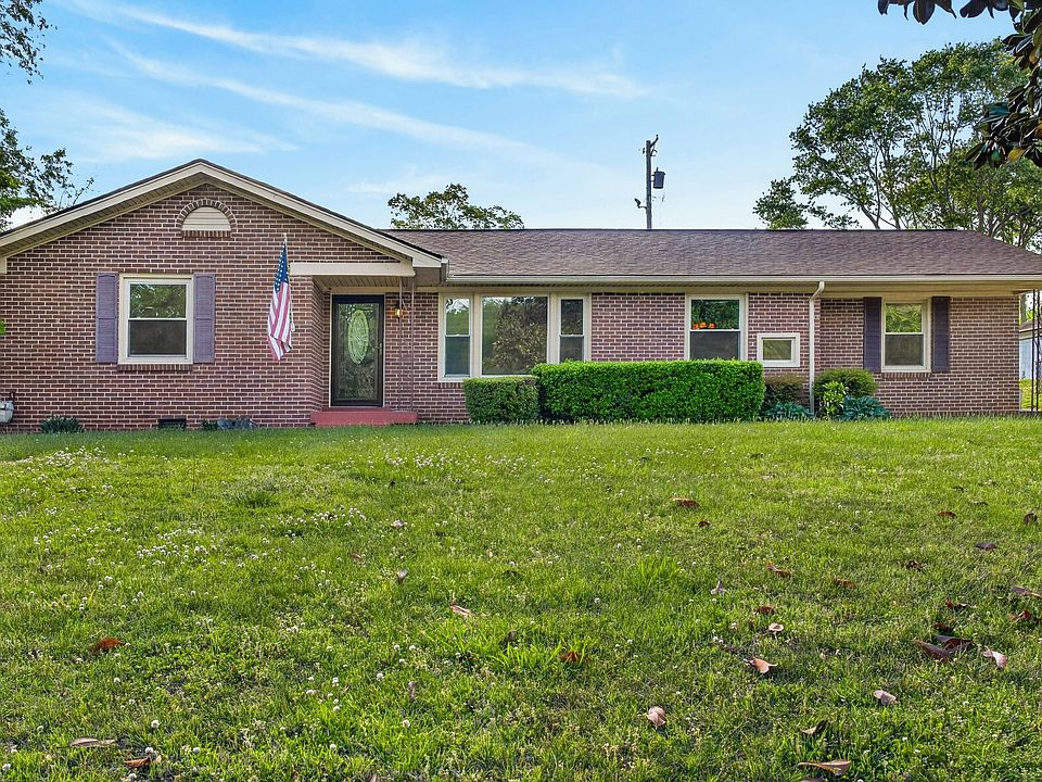 1st image of 410 Sherwood Dr