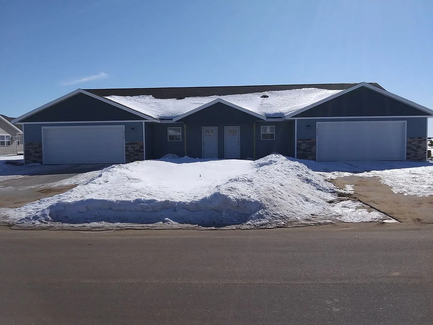 3 Bedroom Duplex — Photo 1