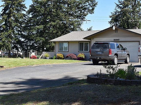 2nd image of 18323 40th Ave E