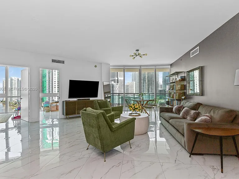 350 S Miami Ave #2102 — Photo 4