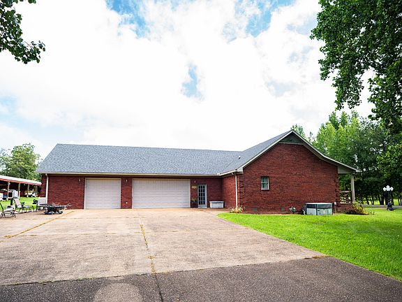 3rd image of 175 Sandy Cir