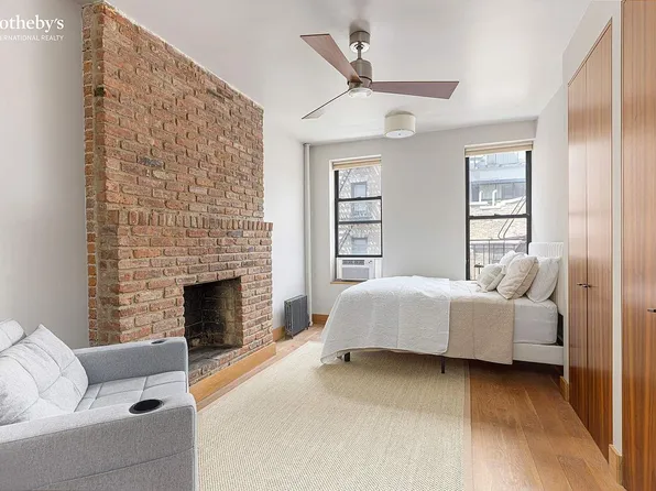 22 Cornelia St #12, New York, NY 10014