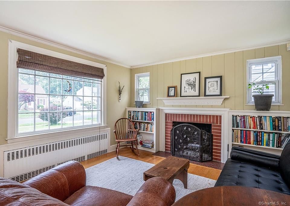 19 Farnham Rd, West Hartford, CT 06119 MLS 170576938 Zillow