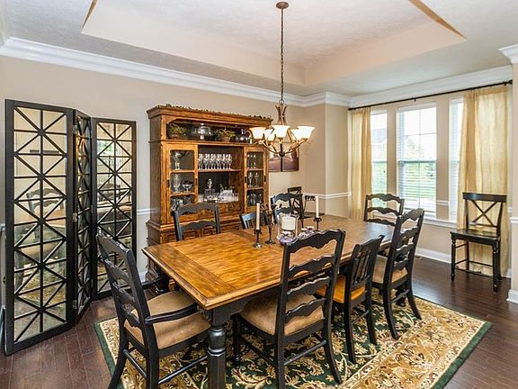 5th image of 16701 Oak Manor Dr