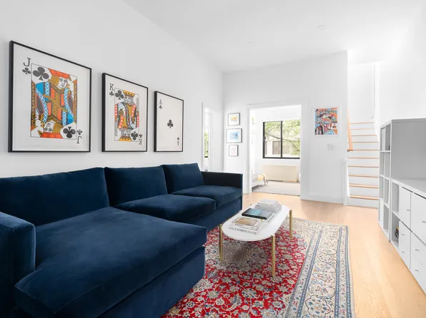 77 Bleecker Street image 11 of 12