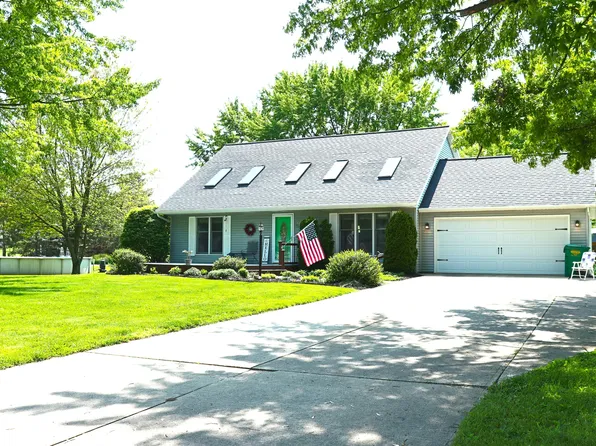 61235 Mary Lou Ln, Cassopolis, MI 49031