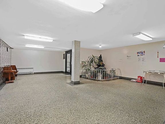 2nd image of 133-27 Sanford Ave #21