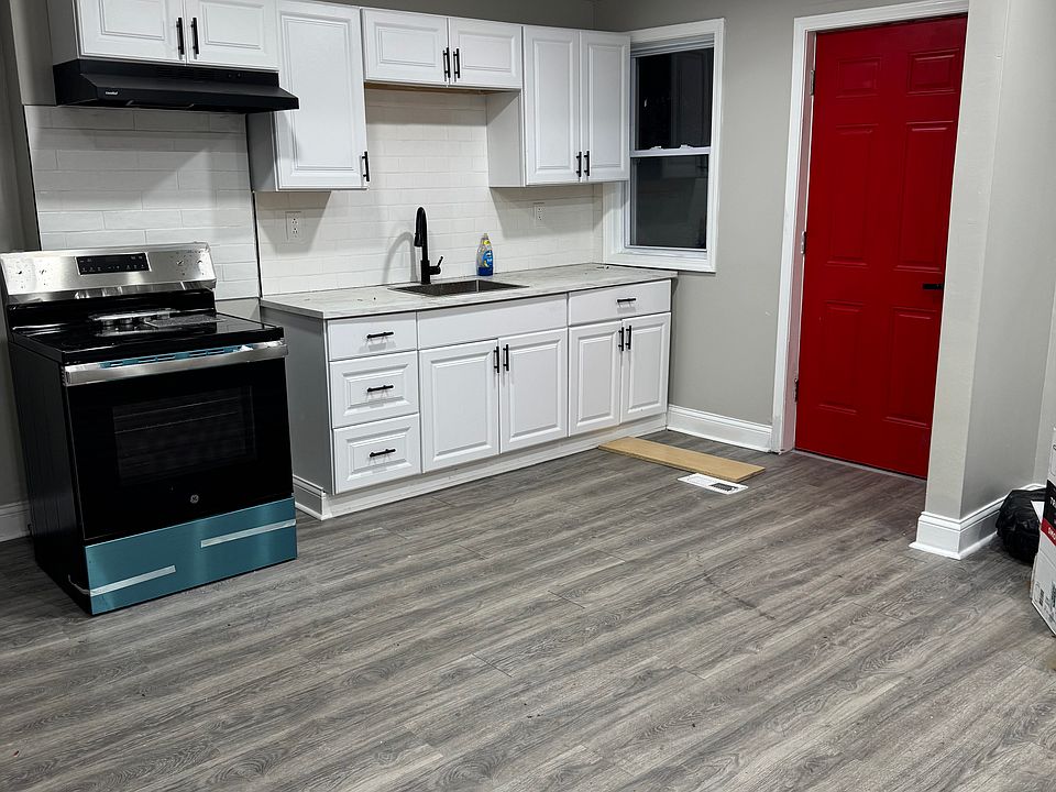 1st image of 7413 Decker Ave #7415