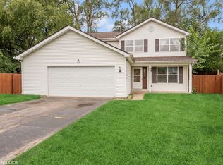 413 Vana Dr, Carpentersville, IL 60110
