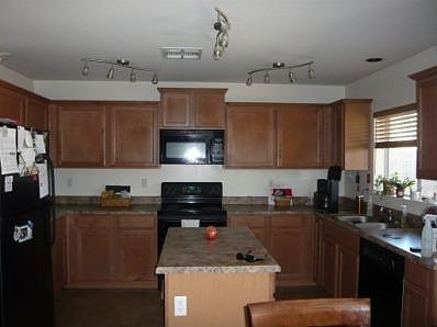 5th image of 11637 W Carol Ave