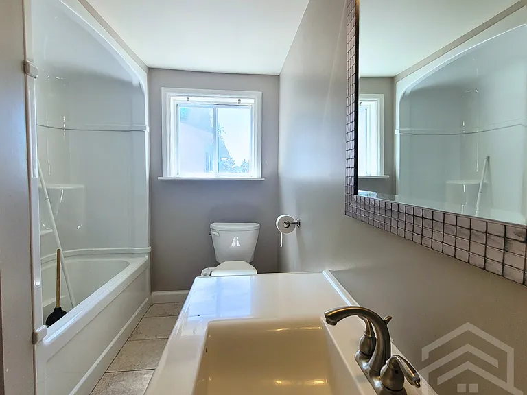 383305 Salford Rd — Photo 14