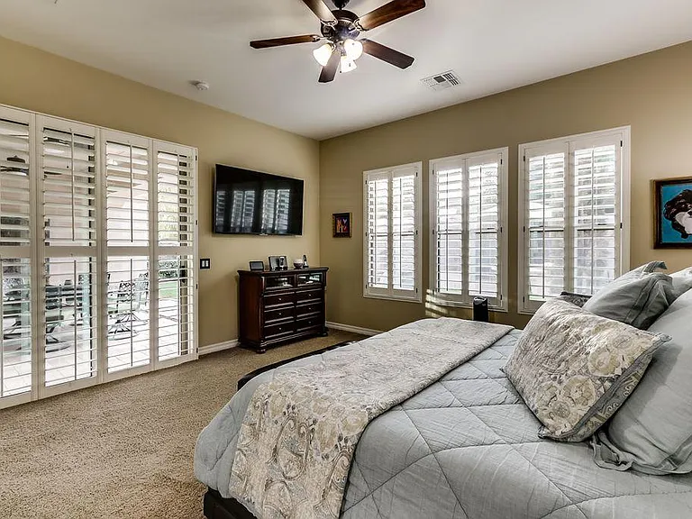 270 W New Dawn Dr — Photo 10