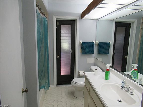5th image of 1406 SE 1st St
