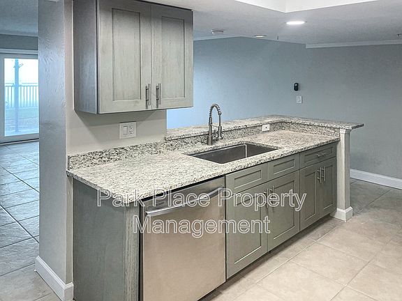 5th image of 2615 S Atlantic Ave APT 1B