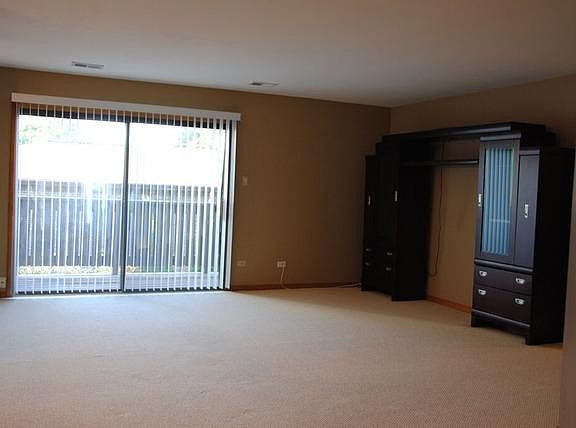 4th image of 805 E Castle Ct APT 8