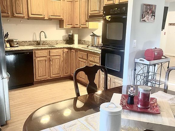 2nd image of 854 Marbea Dr