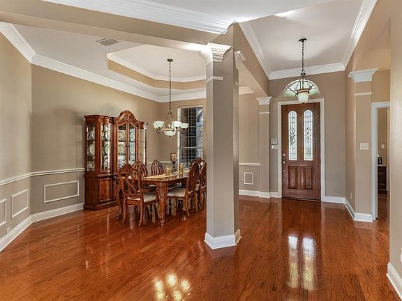 5th image of 3817 Fairfax Way